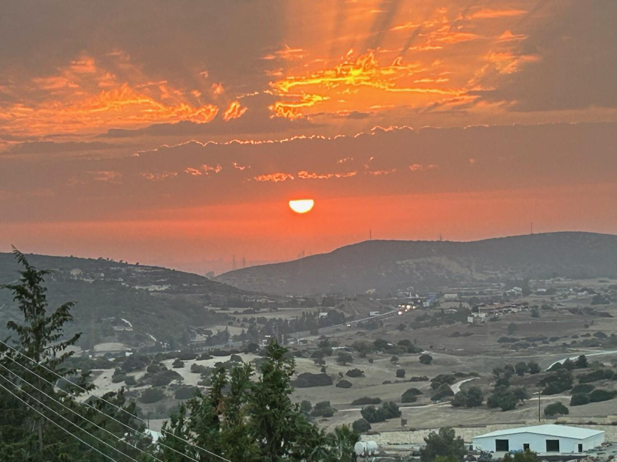 הוילה Pentakomo Endless Sunset מראה חיצוני תמונה